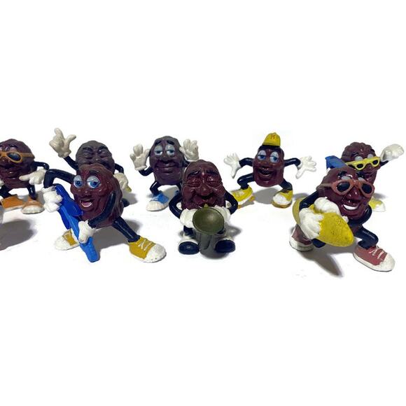 California Raisins Figurines Set of 12 Vintage 1987 2 to 3 Inches Tall - Picture 6 of 7